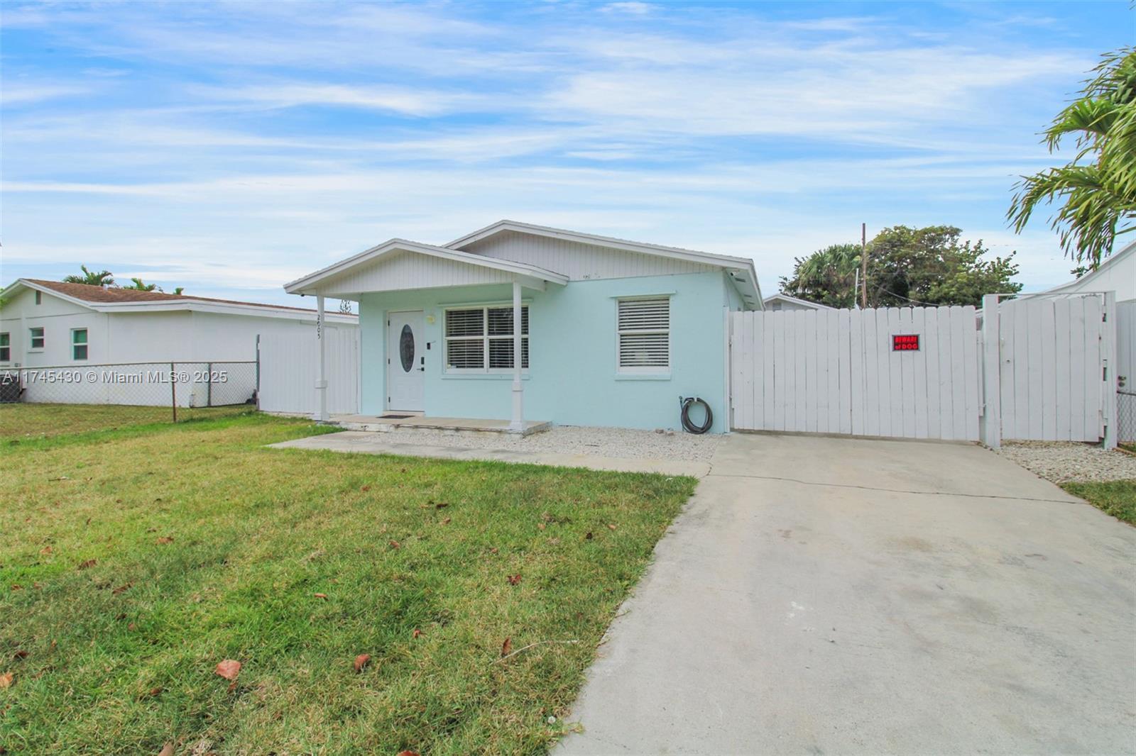Picture of 2005 Park St, Lake Worth, FL 33460