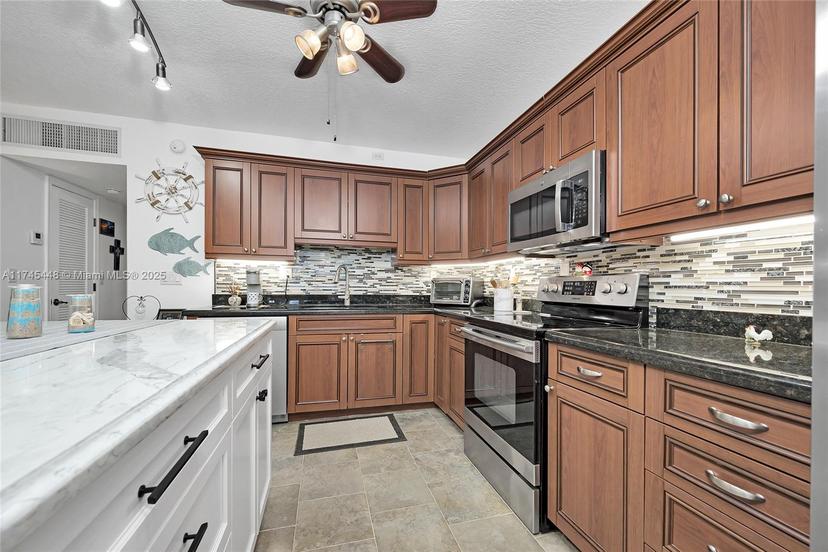 Picture of 5208 NE 24Th Ter # F318, Fort Lauderdale FL 33308