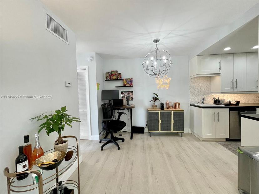 Picture of 1620 West Ave # 401, Miami Beach FL 33139