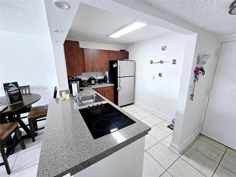 Picture of 5199 NW 7Th St # 302, Miami FL 33126