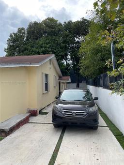 Picture of 120 NE 75Th St, Miami, FL 33138