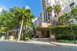Picture of 888 S Douglas Rd # 1516, Coral Gables, FL 33134