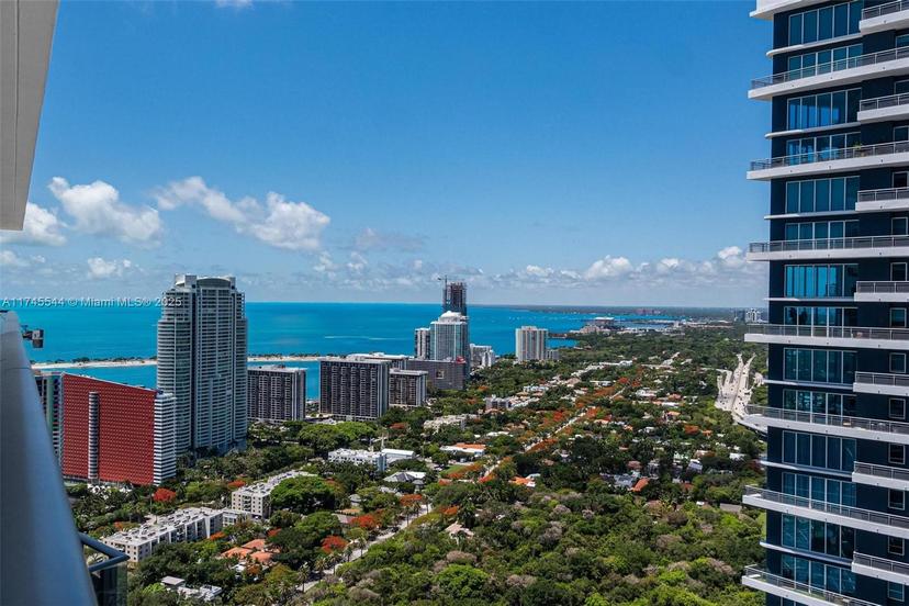 Picture of 1300 S Miami Ave # 4407, Miami FL 33130