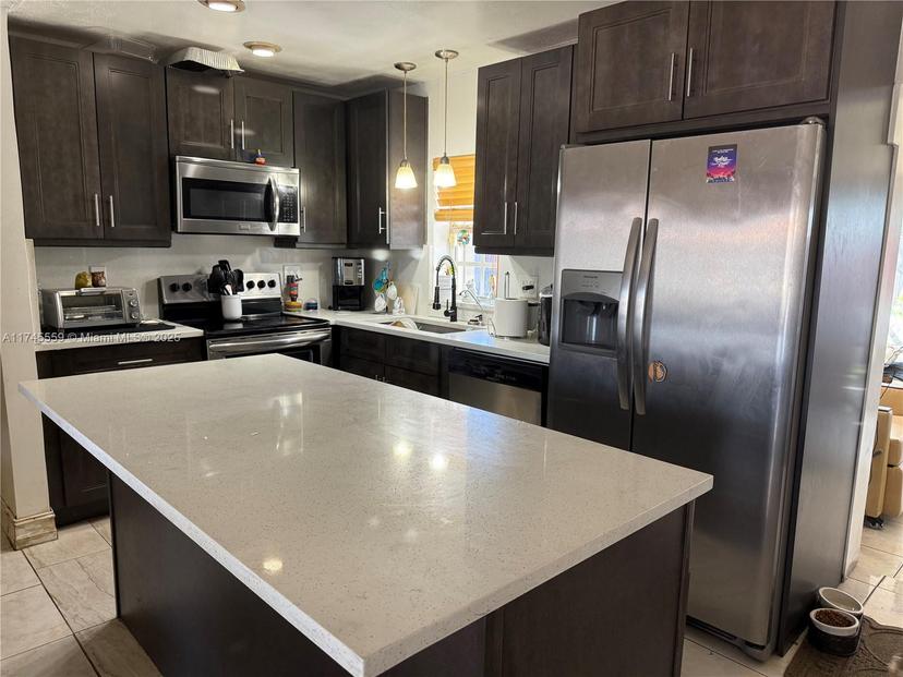 Picture of 7590 W 14Th Ave, Hialeah FL 33014