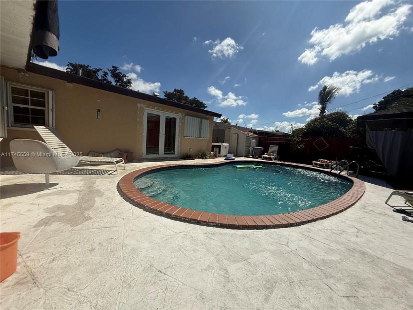 Picture of 7590 W 14Th Ave, Hialeah FL 33014
