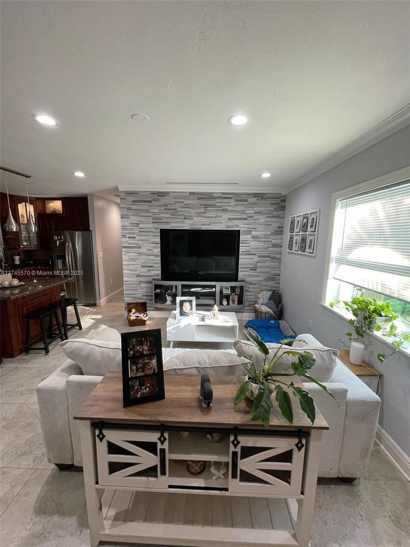 Picture of 1787 NE 174Th St, North Miami Beach FL 33162