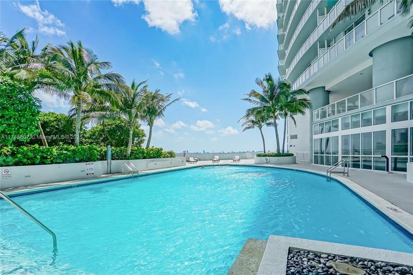 Picture of 1900 N Bayshore Dr # 5006, Miami FL 33132