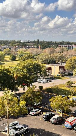 Picture of 4174 Inverrary Dr # 906, Lauderhill, FL 33319