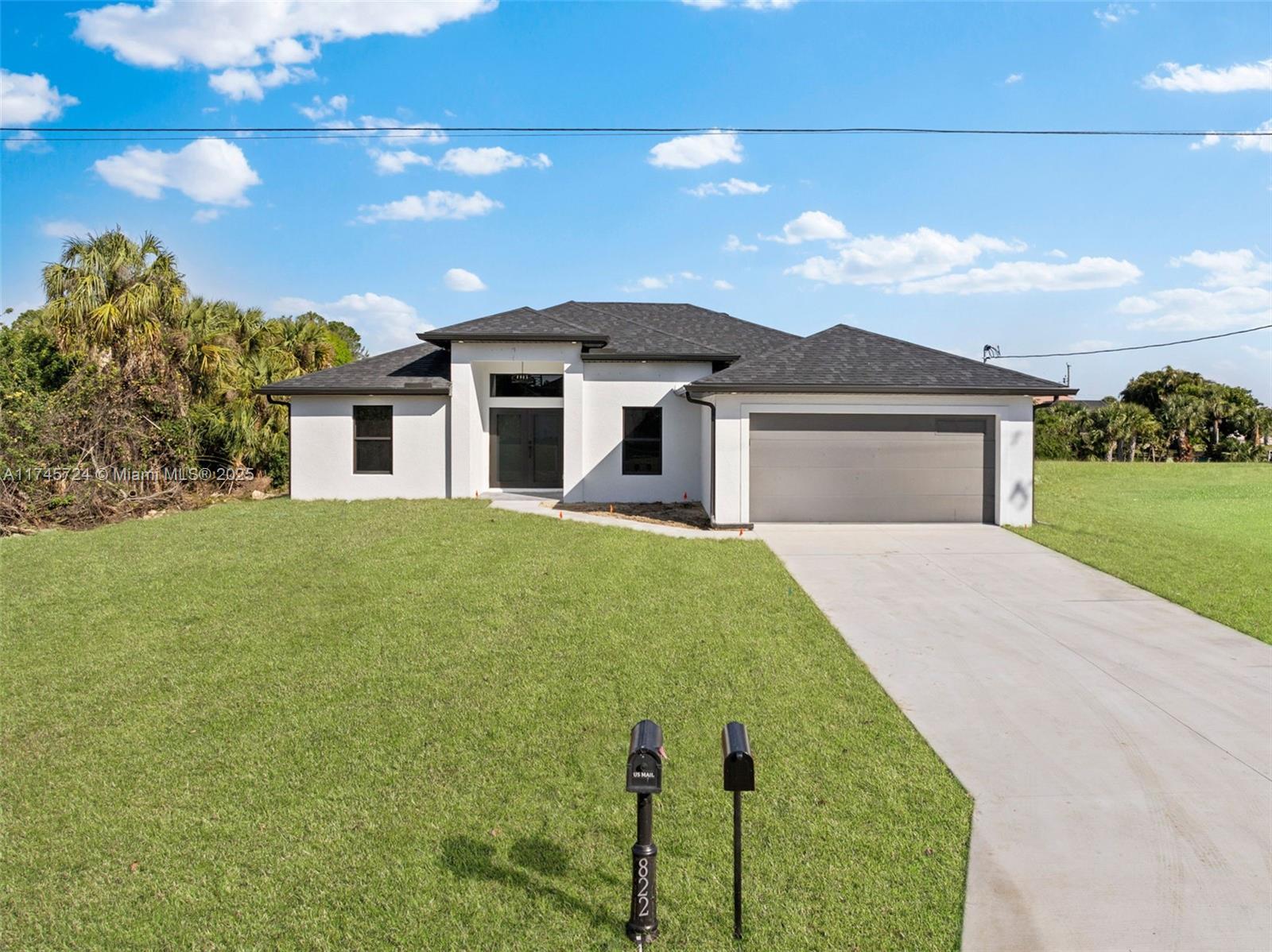 Picture of 821 Porter St E, Lehigh Acres, FL 33974