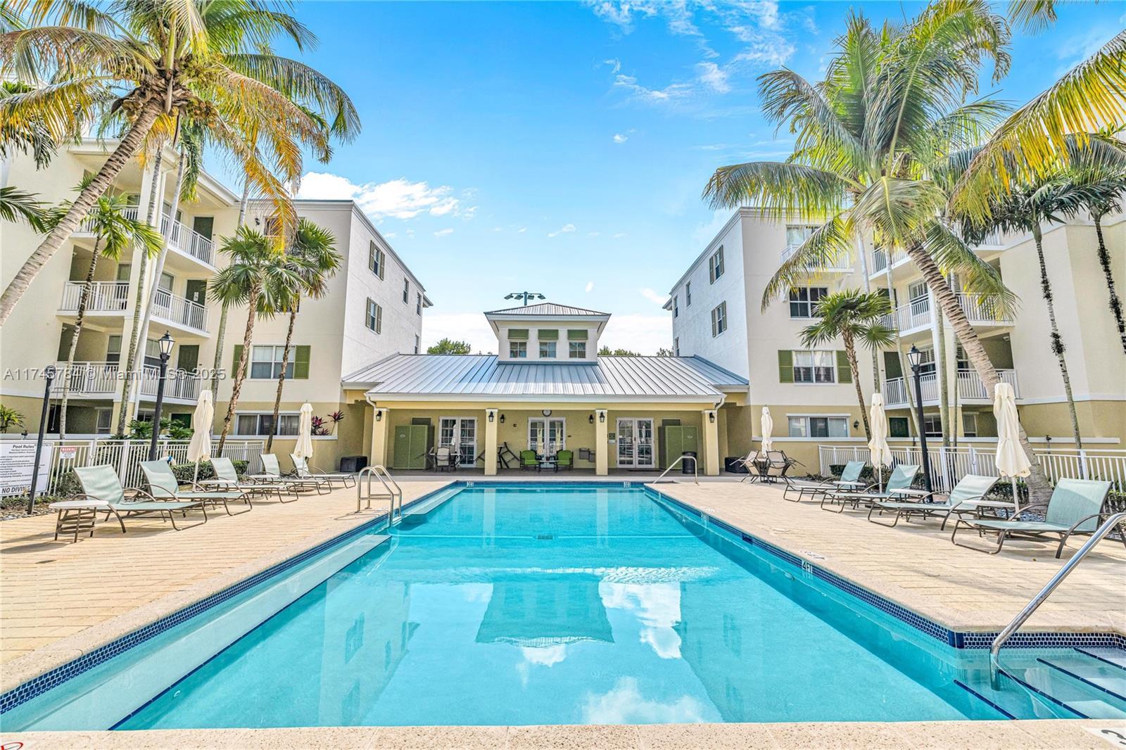 Picture of 7584 SW 102Nd St # 101, Pinecrest, FL 33156