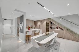 Picture of 7584 SW 102Nd St # 101, Pinecrest, FL 33156