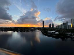 Picture of 19667 Turnberry Way # 10J, Aventura, FL 33180