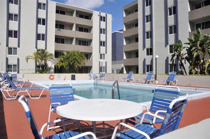 Picture of 10090 NW 80Th Ct # 1447, Hialeah Gardens FL 33016