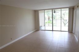 Picture of 1811 Sabal Palm Dr # 206, Davie, FL 33324