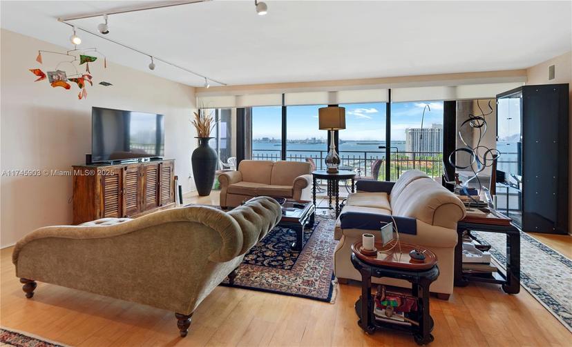 Picture of 11113 Biscayne Blvd # 1653, Miami FL 33181