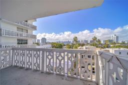 Picture of 1020 Meridian Ave # 515, Miami Beach, FL 33139