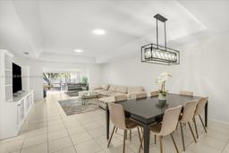 Picture of 9068 Pine Springs Dr, Boca Raton, FL 33428