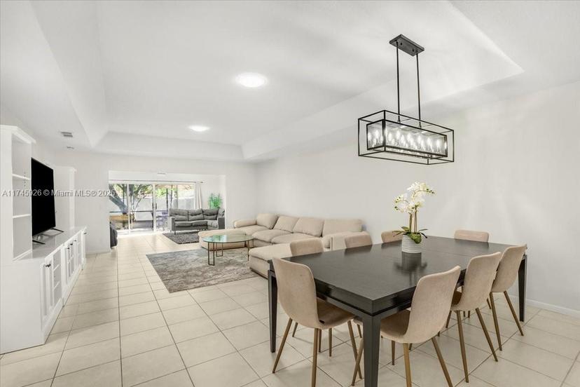 Picture of 9068 Pine Springs Dr, Boca Raton FL 33428