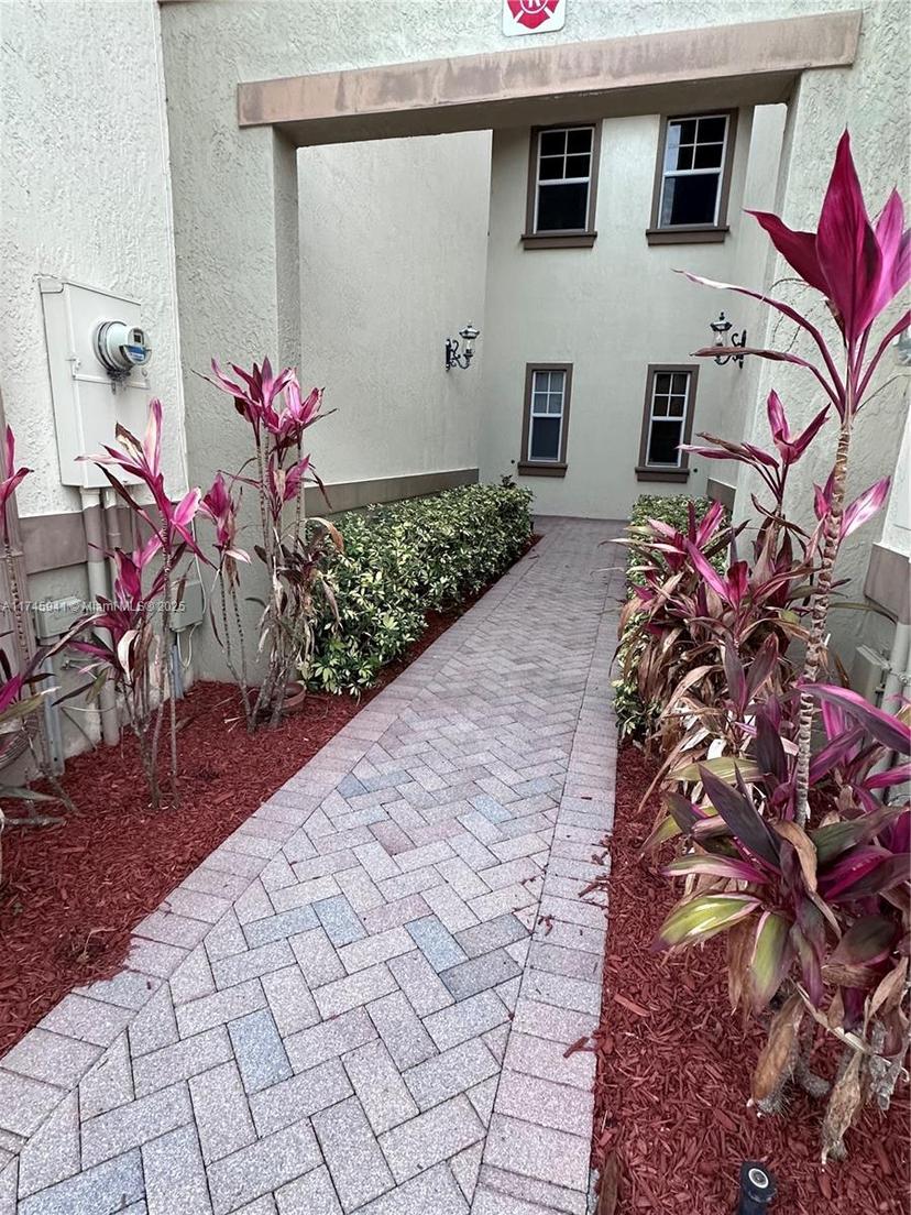 Picture of 6054 NW 116Th Dr # 6054, Coral Springs FL 33076