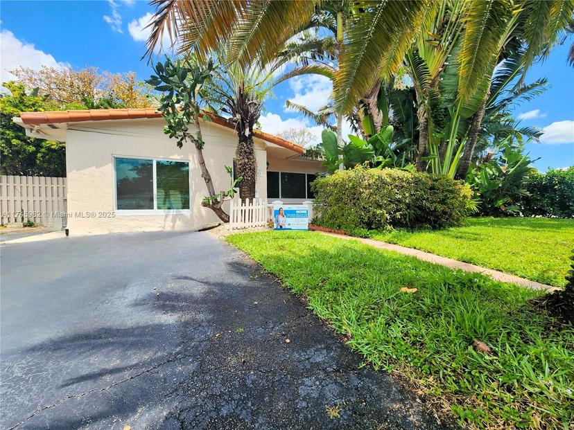 Picture of 7509 Arthur St, Hollywood FL 33024