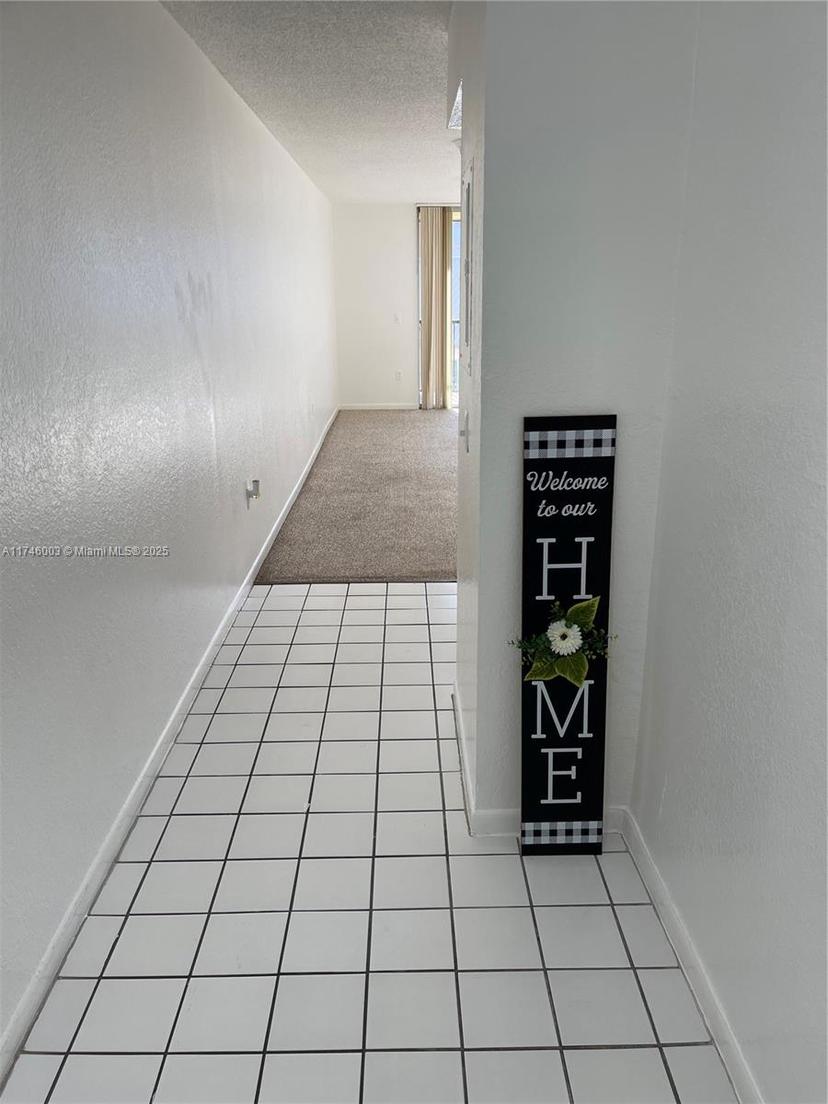 Picture of 8225 Lake Dr # 502, Doral FL 33166