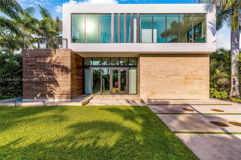 Picture of 250 Ocean Blvd, Golden Beach FL 33160