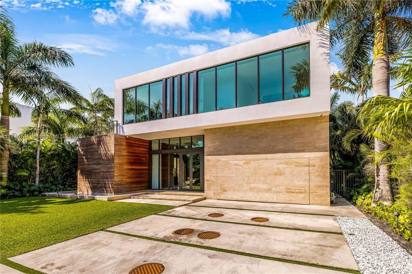 Picture of 250 Ocean Blvd, Golden Beach FL 33160