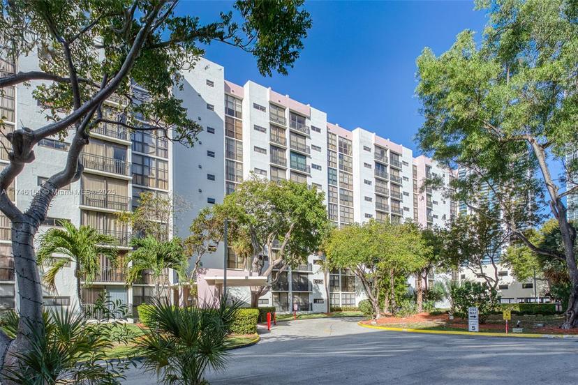 Picture of 17011 N Bay Rd # 1019, Sunny Isles Beach FL 33160
