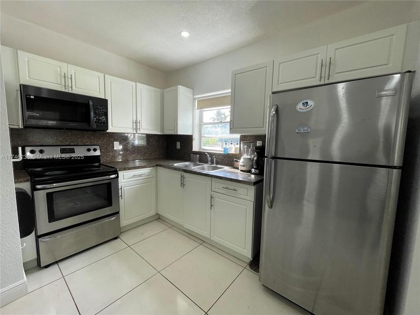 Picture of 1758 NE 174Th St, North Miami Beach FL 33162
