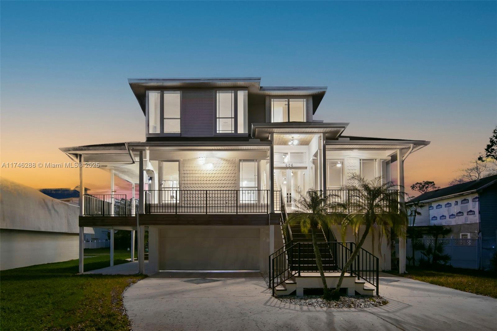 Picture of 606 Indiana Ave, Palm Harbor, FL 34681