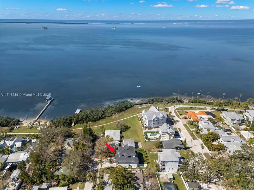 Picture of 606 Indiana Ave, Palm Harbor FL 34681