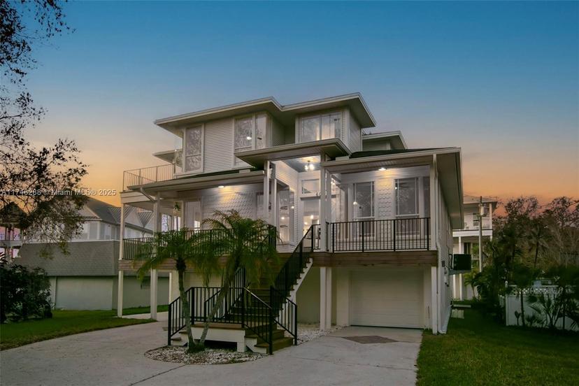 Picture of 606 Indiana Ave, Palm Harbor FL 34681