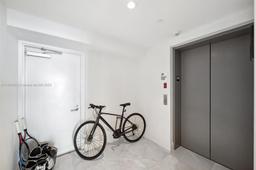 Picture of 460 NE 28Th St # 2604, Miami, FL 33137