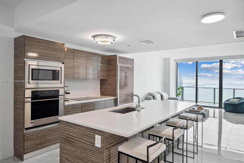 Picture of 460 NE 28Th St # 2604, Miami FL 33137