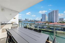 Picture of 3250 NE 188Th St # 607, Aventura, FL 33180