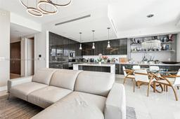 Picture of 3250 NE 188Th St # 607, Aventura, FL 33180