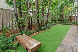 Picture of 2803 Crystal Ct, Coconut Grove, FL 33133