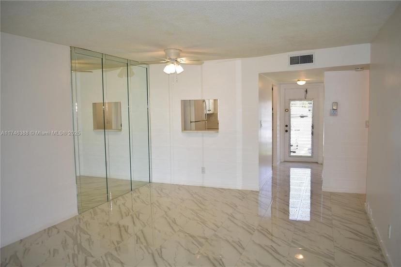 Picture of 9370 Sunrise Lakes Blvd # 109, Sunrise FL 33322