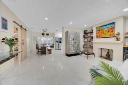 Picture of 704 Madeira Av, Coral Gables, FL 33134