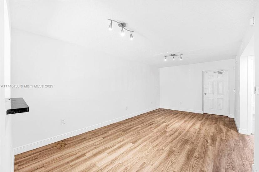 Picture of 3505 Briar Bay Blvd # 104, West Palm Beach FL 33411