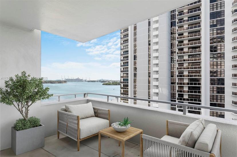 Picture of 11 Island Ave # 907, Miami Beach FL 33139