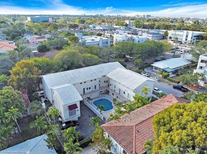Picture of 234 Antiquera Ave # 15, Coral Gables FL 33134