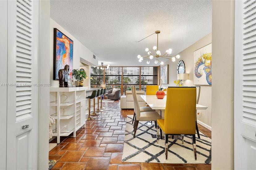 Picture of 600 Parkview Dr # 215, Hallandale Beach FL 33009