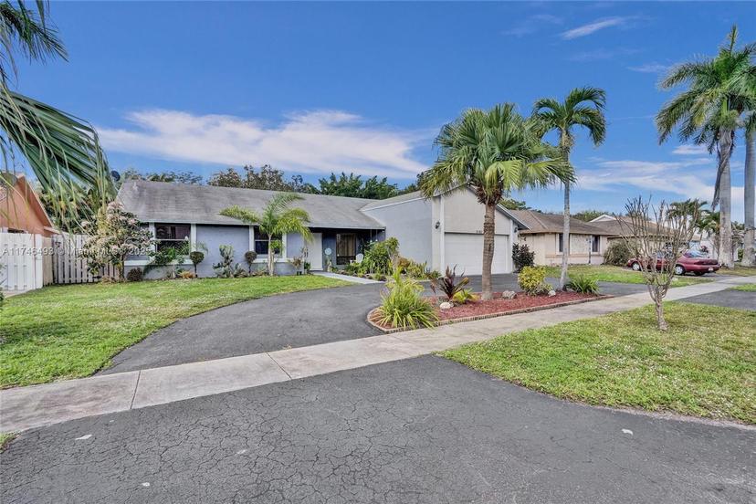 Picture of 5161 NW 81St Ter, Lauderhill FL 33351