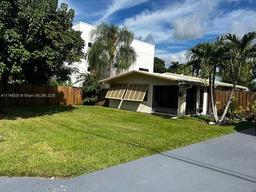 Picture of 4630 SW 55Th Ave, Davie, FL 33314