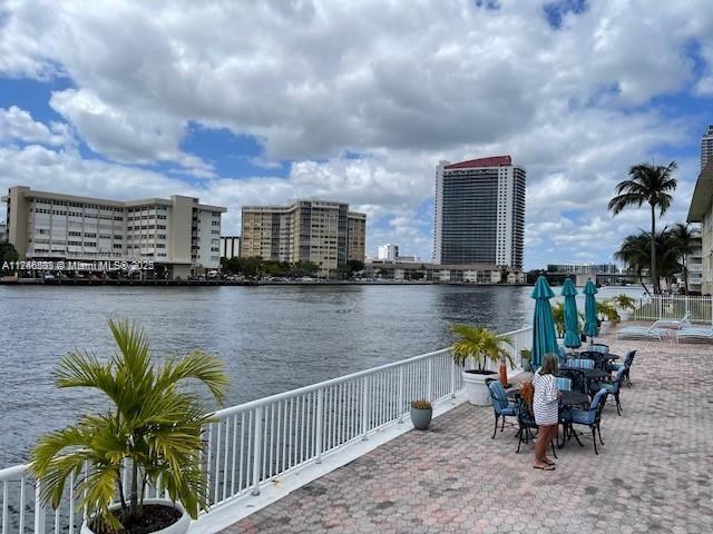 Picture of 1913 S Ocean Dr # 316, Hallandale Beach FL 33009