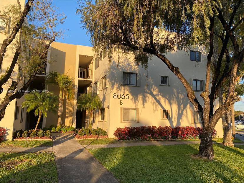 Picture of 8065 SW 107Th Ave # 208, Miami FL 33173