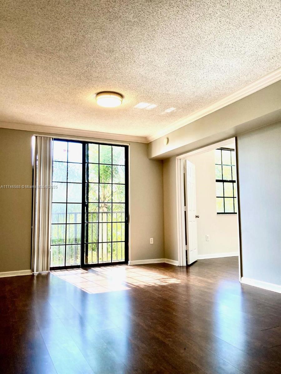 Picture of 1919 Van Buren St # 321A, Hollywood, FL 33020