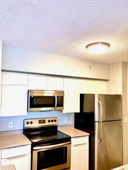 Picture of 1919 Van Buren St # 321A, Hollywood, FL 33020