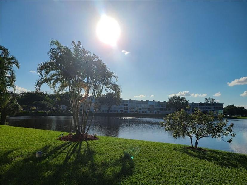 Picture of 4071 Cambridge D # 4071, Deerfield Beach FL 33442